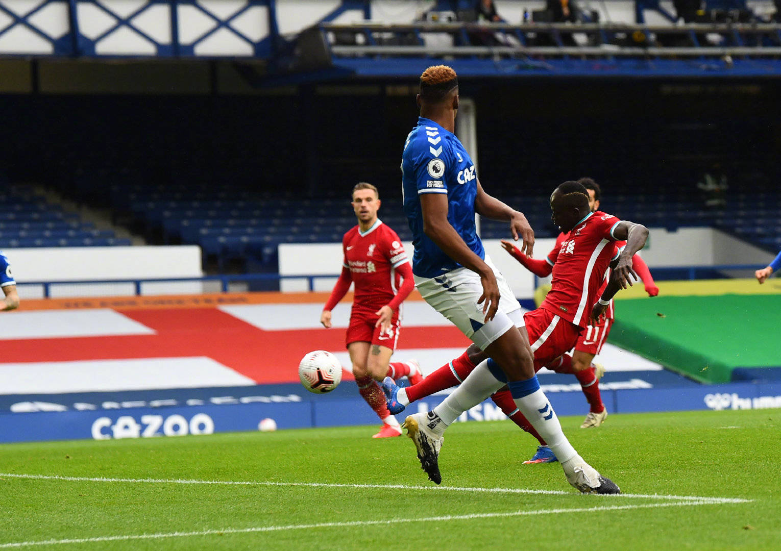 地上的手感 地上的手感